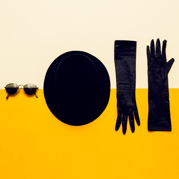 Comment opter pour une robe vintage et l'arborer avec élégance pour un style rétro-chic ?