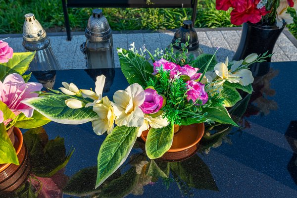 Les différents modèles de plaques funéraires