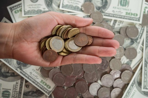 Comment épargner et investir avec un compte professionnel ?