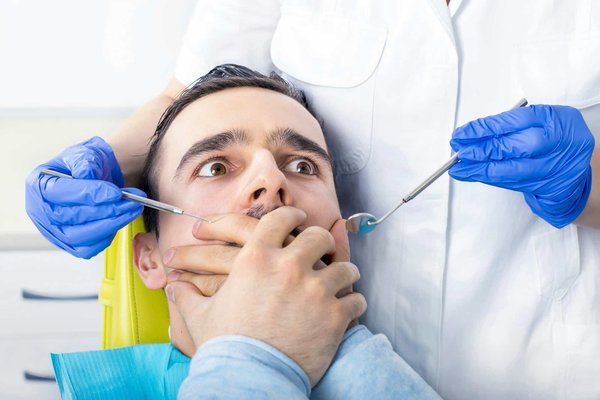 Les cliniques dentaires et la gestion des phobies dentaires : quelles approches ?